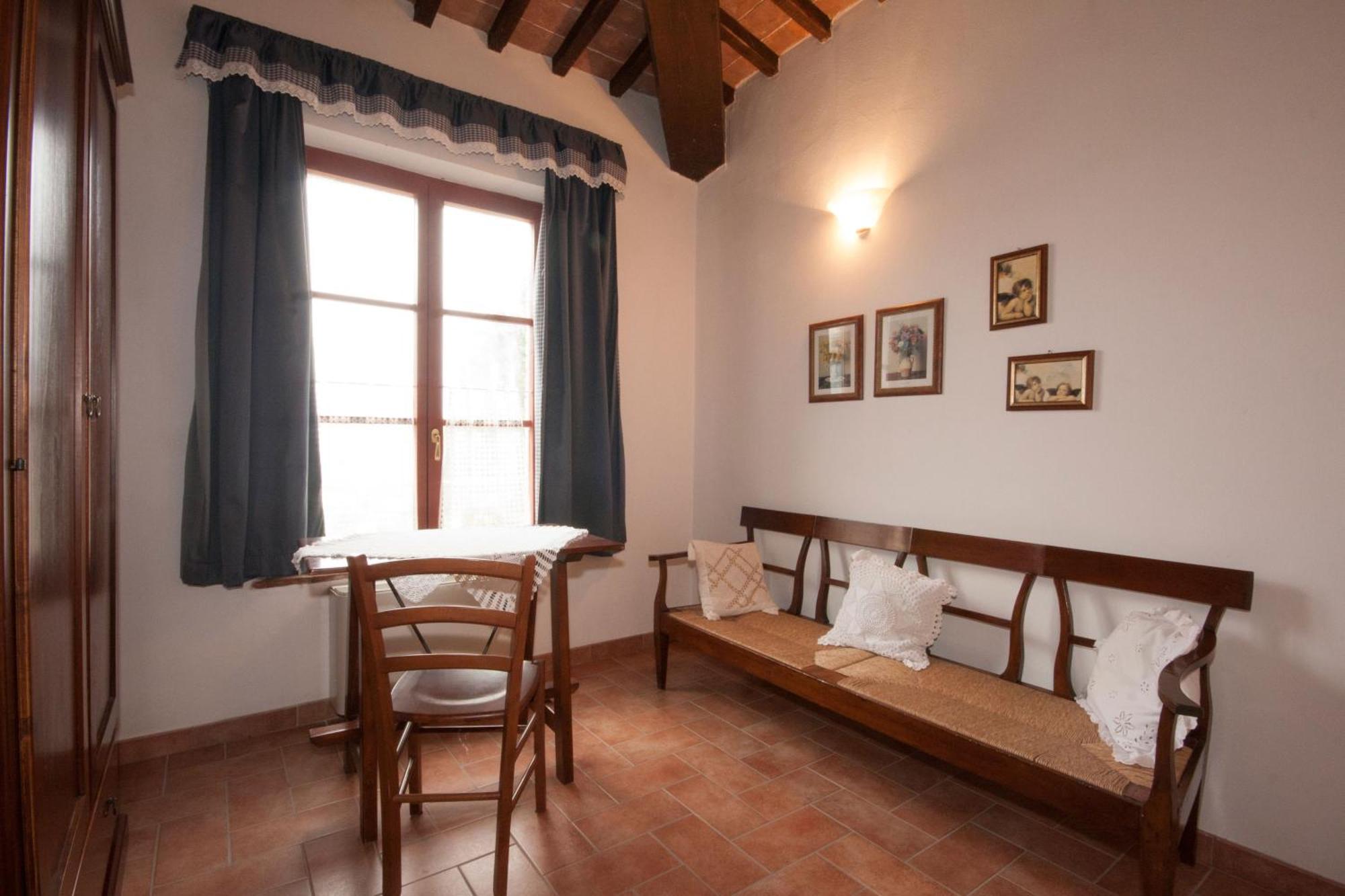 Casavacanze Vesta Isola d'Arbia Habitación foto